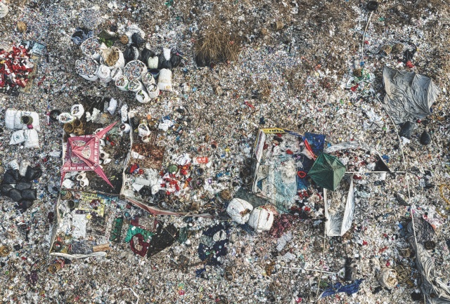 자본은 쓰레기만 먹어도 배가 부르다 - 뉴스 썸네일 이미지